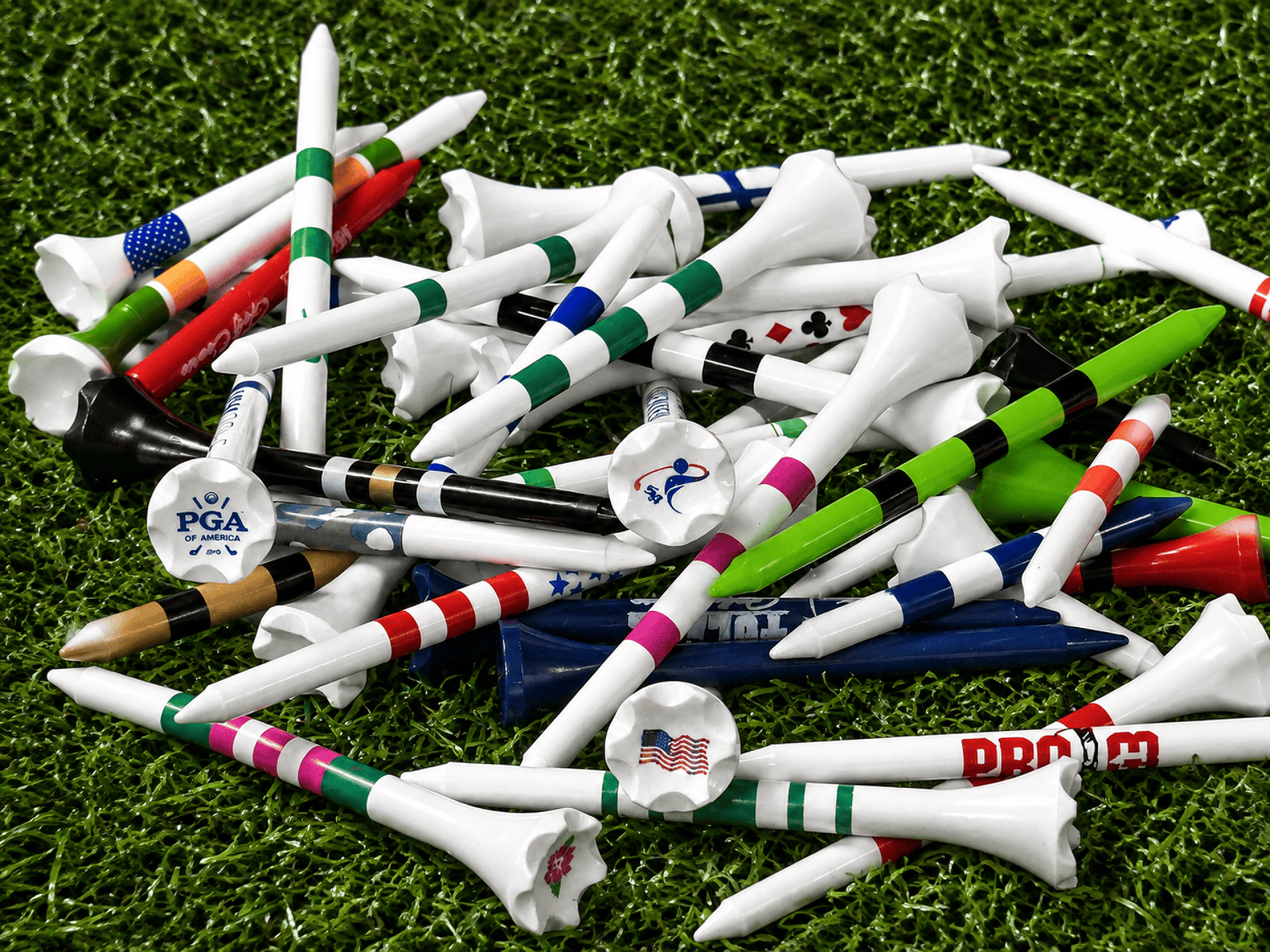 Plastic Tees from the All Star Pro Golf catalog