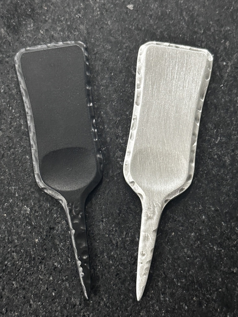 Hammered single-pronged repair tool w/thumb rest - etched