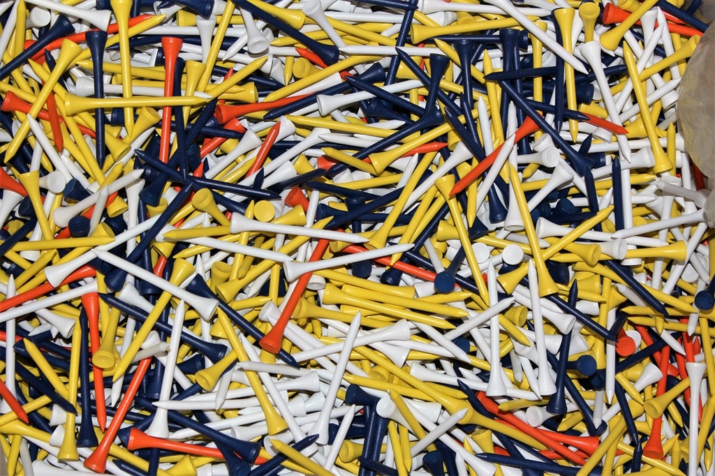 [38-B218A10] ​​Bulk 2 1/8 Assorted Tees - 10,000